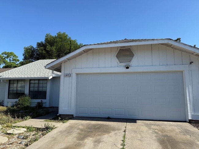 Photo - 8475 Wheatland Dr House