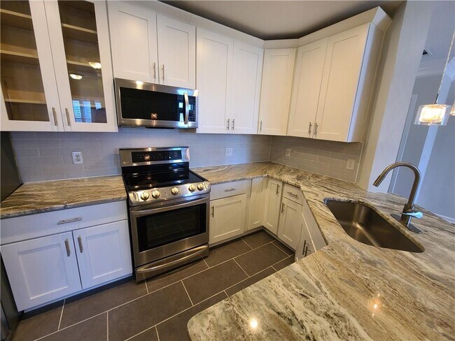 Photo - 3334 Peachtree Rd NE Unit 910