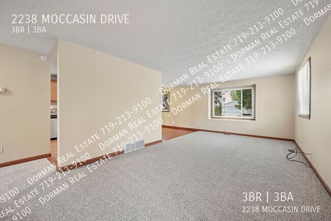 Photo - 2238 Moccassin Dr