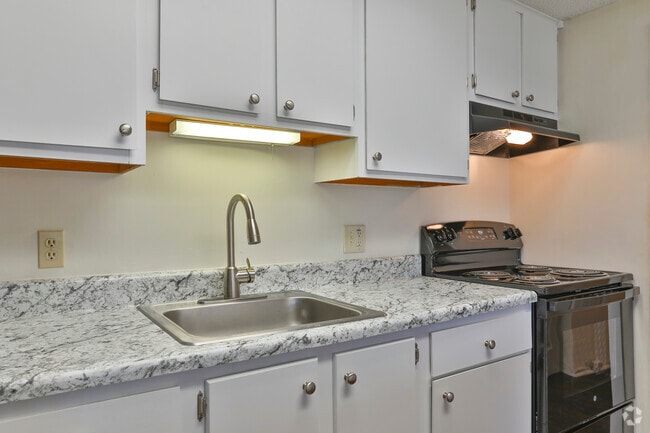 1BR, 1BA -