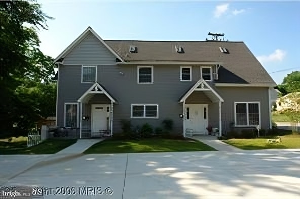 Photo - 31 Wade Ave Townhome