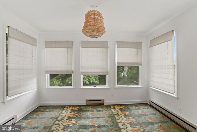 Photo - 3273 Worthington St NW