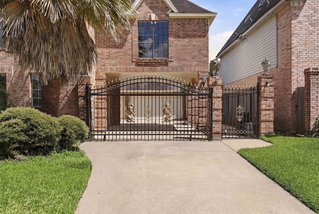Photo - 7611 Naremore Dr