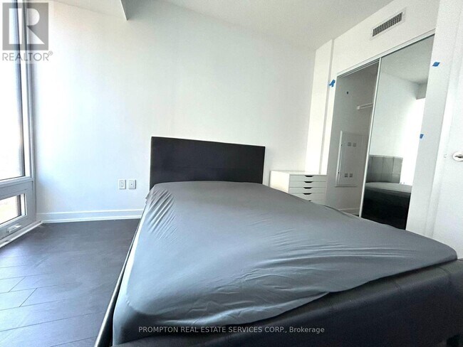 Photo - 238 Simcoe St Unit 2806