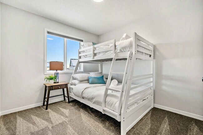 Photo - 98 Herron St NE Unit ID1303234P