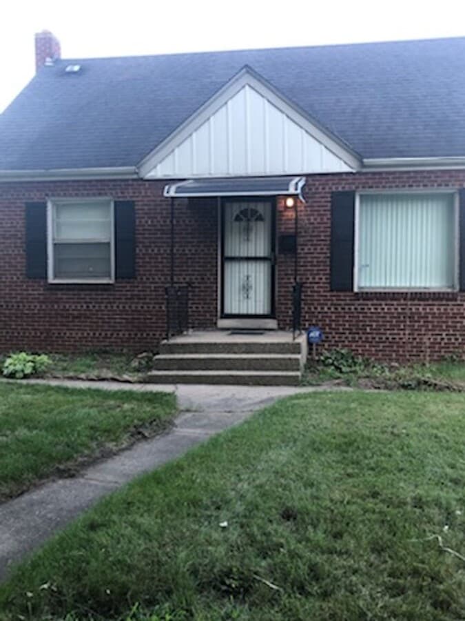 Conveniently Located 3 Bedroom Home - Conveniently Located 3 Bedroom Home