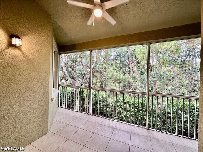 1425 Mariposa Cir Unit 202
