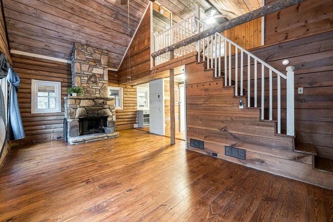 Photo - 49 Mayapple Ln