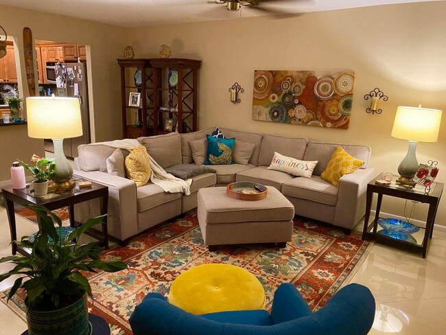 Photo - 105 Harvest Moon Ct Casa