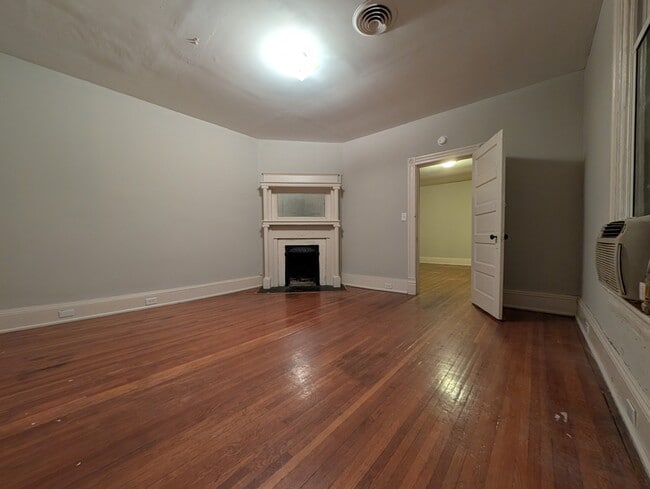 Photo - 1129 Rivermont, Unit 3 Unit 3