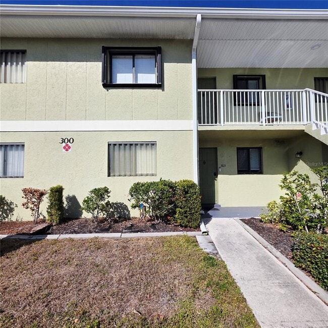 Building Photo - 25225 Rampart Blvd Unit 303