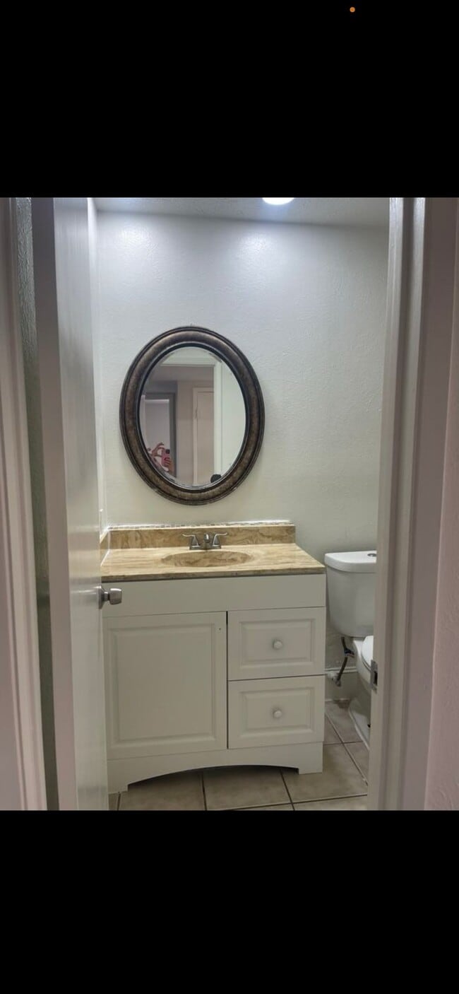 Photo - 6500 Chinaberry Trail