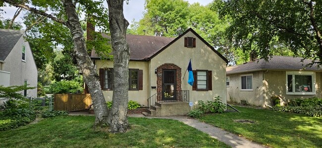 Building Photo - 3046 McKinley St NE Rental