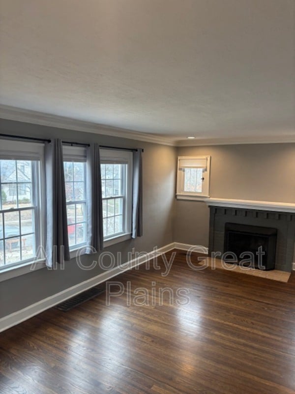 Photo - 310 E 70th Terrace