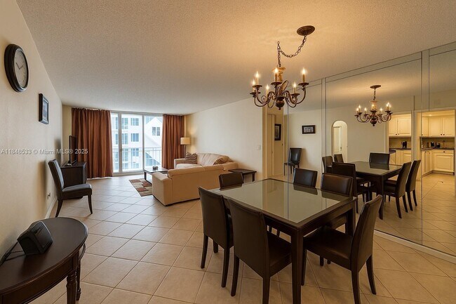 Building Photo - 2030 S Ocean Dr Unit 2004 Rental