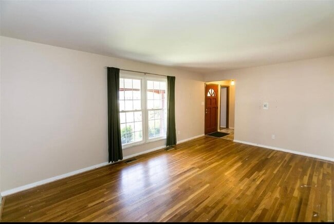 Building Photo - 2264 McKelvey Rd Rental