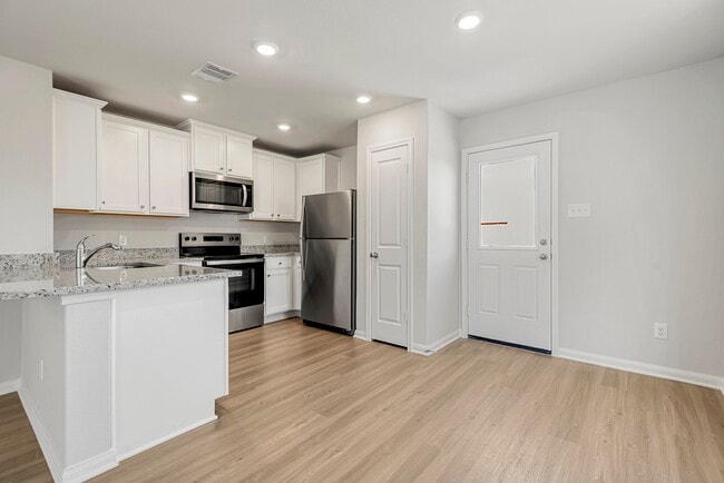 Photo - 7522 Thrips Ln
