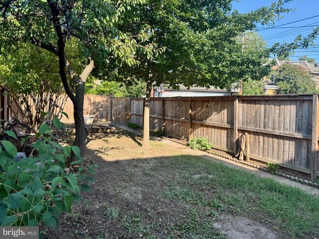 Photo - 4017 Illinois Ave NW