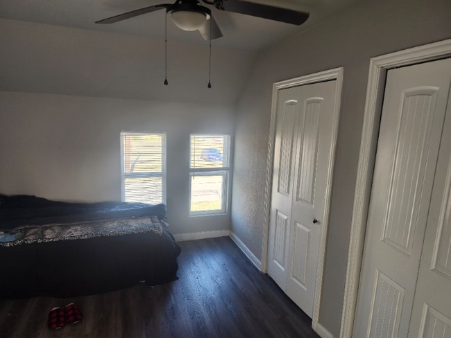 Photo - 714 E Lamar St