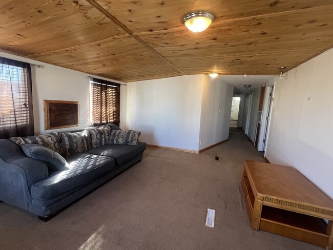 Photo - 1565 Ray's Rd