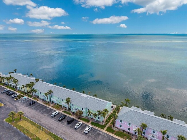 Building Photo - 4768 Coquina Key Dr SE Rental