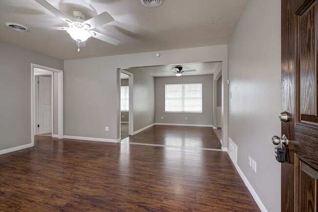 Photo - 1208 Avondale Dr