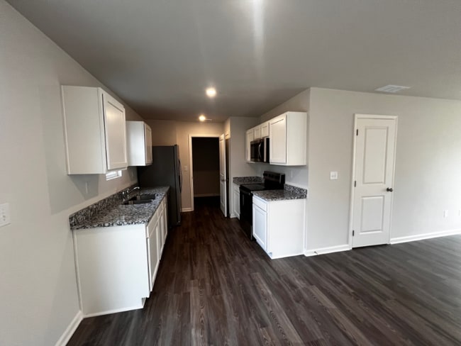 Photo - 344 Berkley Rd