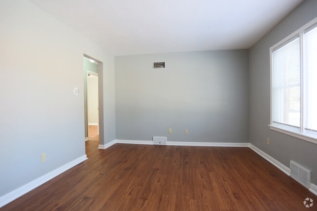 Photo - Pasfield Park Apartments