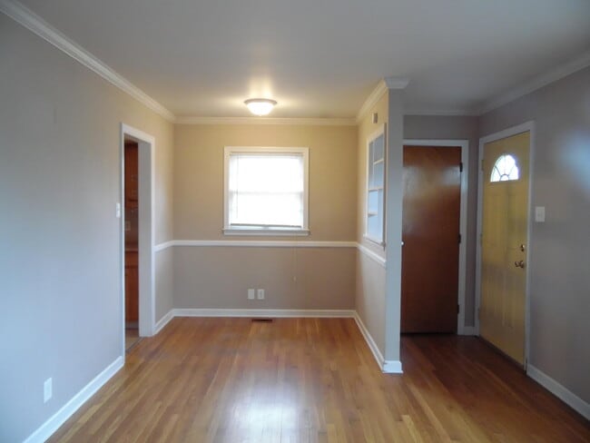 Photo - 662 Cardinal Ln