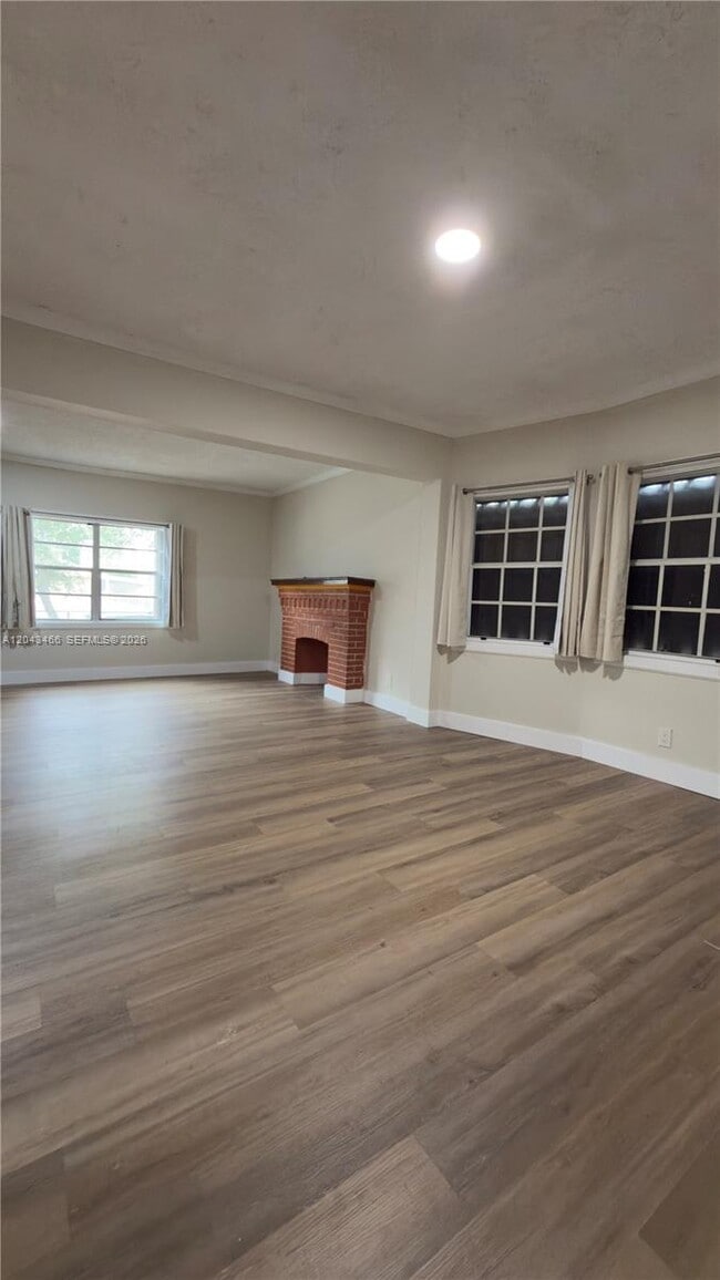 Photo - 103 NW 35th St