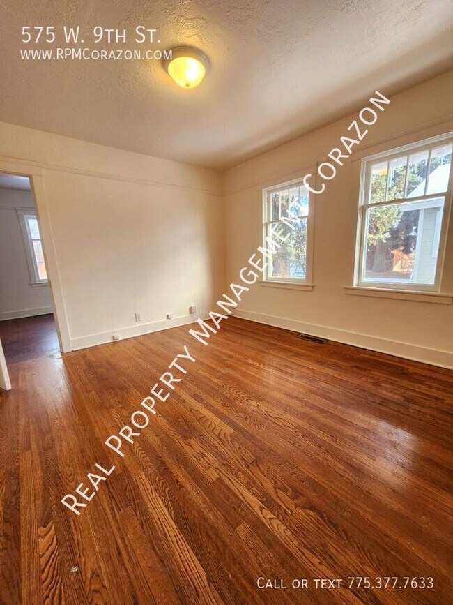 Photo - 575 W 9th St