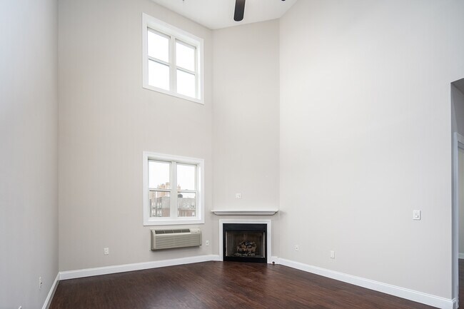 Photo - 6111 FILLMORE Pl