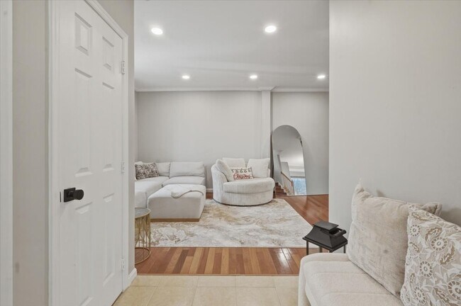 Photo - 20502 Morningside Terrace