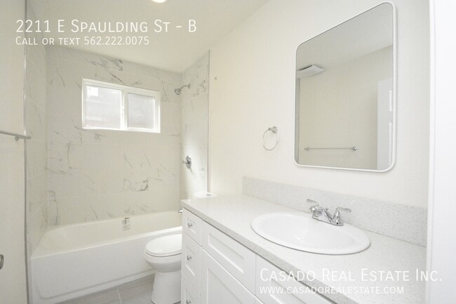 Photo - 2211 E Spaulding St Unidad B
