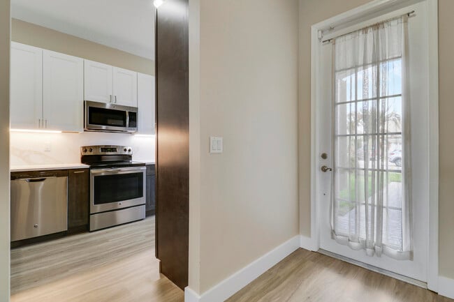 Photo - 726 SW Aruba Bay