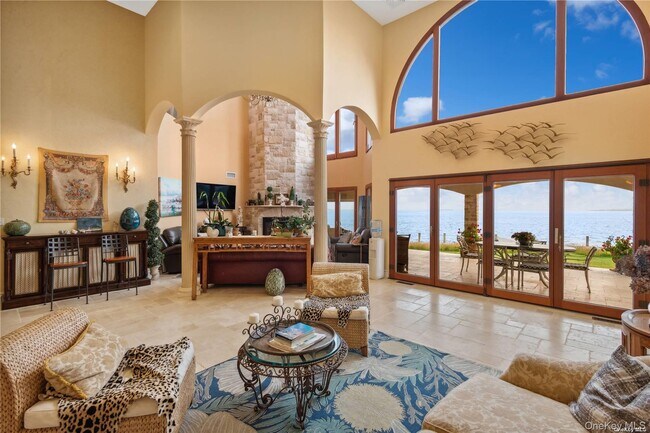 Photo - 13 Seatuck Ln