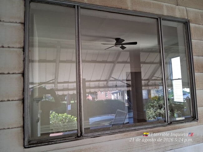 Photo - 15 Holland Ave