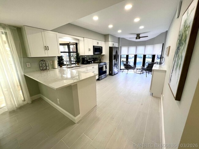 Photo - 17081 Waterbend Dr