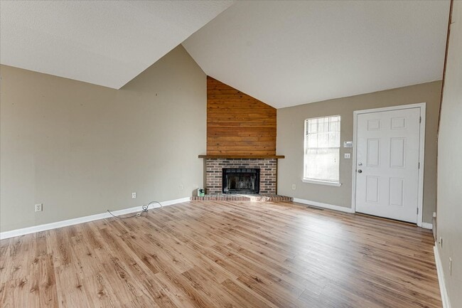 Photo - 2115 Elder St