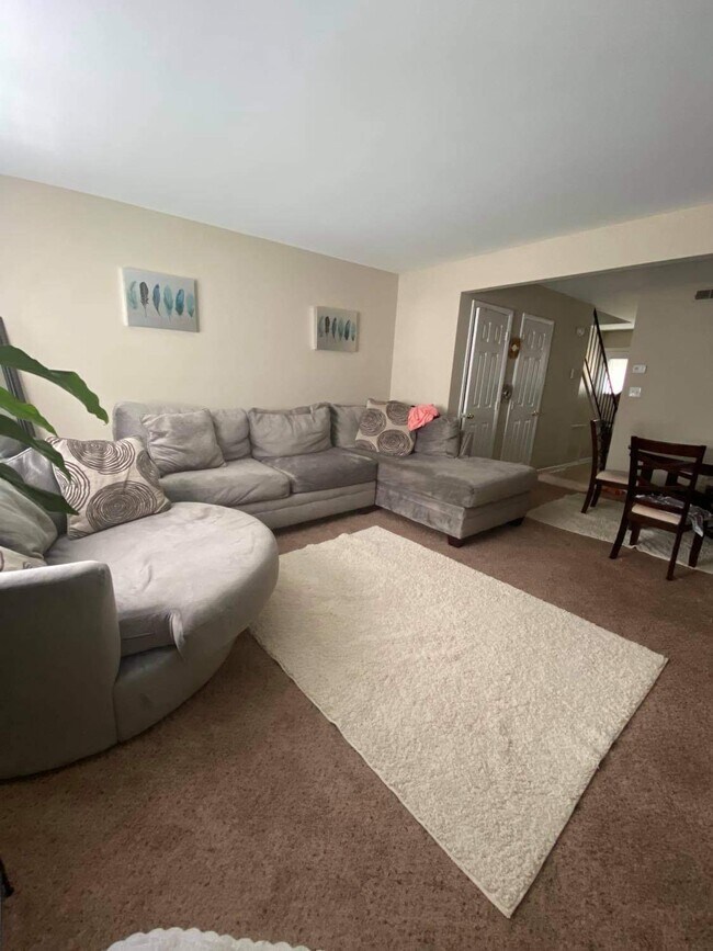 Cardinal Village Apartments For Rent in Jacksonville, NC
