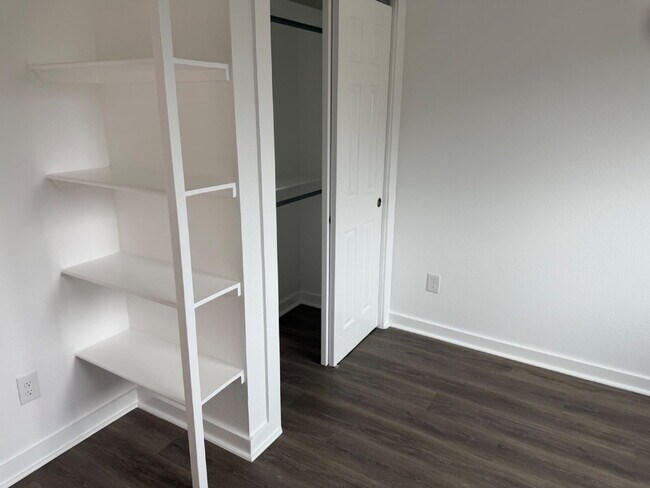 Photo - 7651 Oak Chase Unit 2