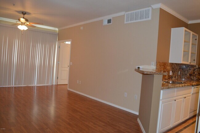 Building Photo - 1701 E Colter St Unit 251 Rental