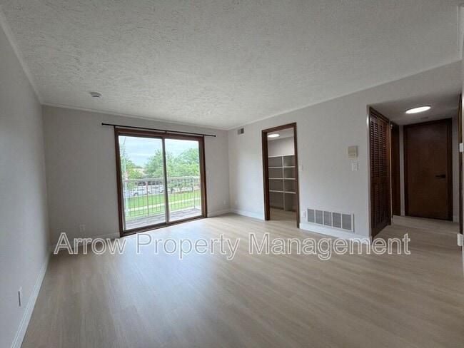 Photo - 3341 Holdrege St Unidad 10
