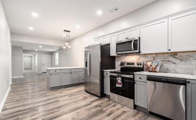 Photo - 2008 Standard Ave