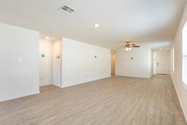 Photo - 2927 Stigler Dr