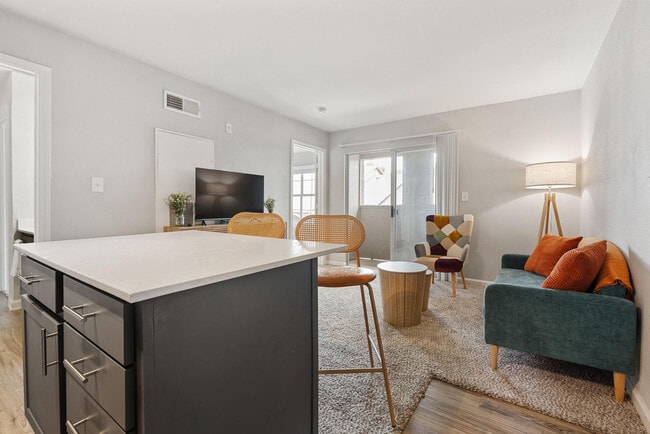 Photo - 8054 Exchange Dr Unit SI FL1-ID1364167P