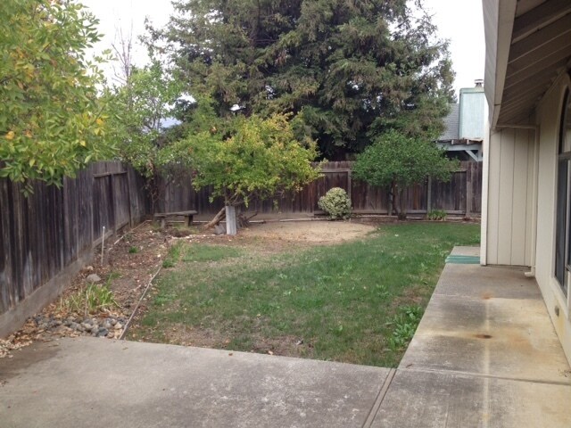 Photo - 4 BR | 2Ba | 1814SF | 2 Car Garage | Singl...