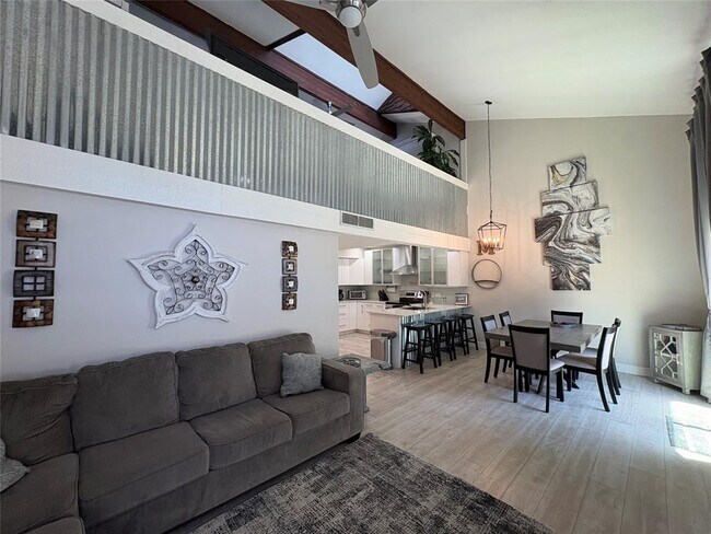 553 Demarett Dr