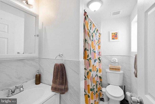 Photo - 530 Bainbridge St Unit 3F