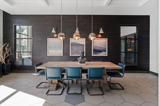 Photo - Peyton Stakes